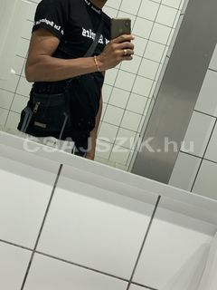 Ádám szexpartner +36 30 396 6150 fénykép 2.