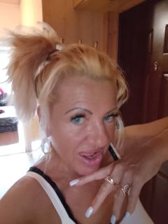 Szamanta szexpartner +36 30 318 9641 fénykép 48.